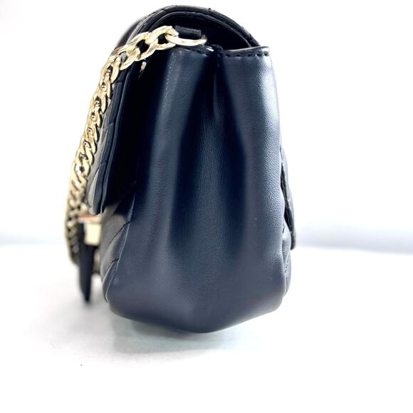 TOPSHOP Quilted Black Crossbody Bag with Gold Chain Strap - Picture 6 of 9